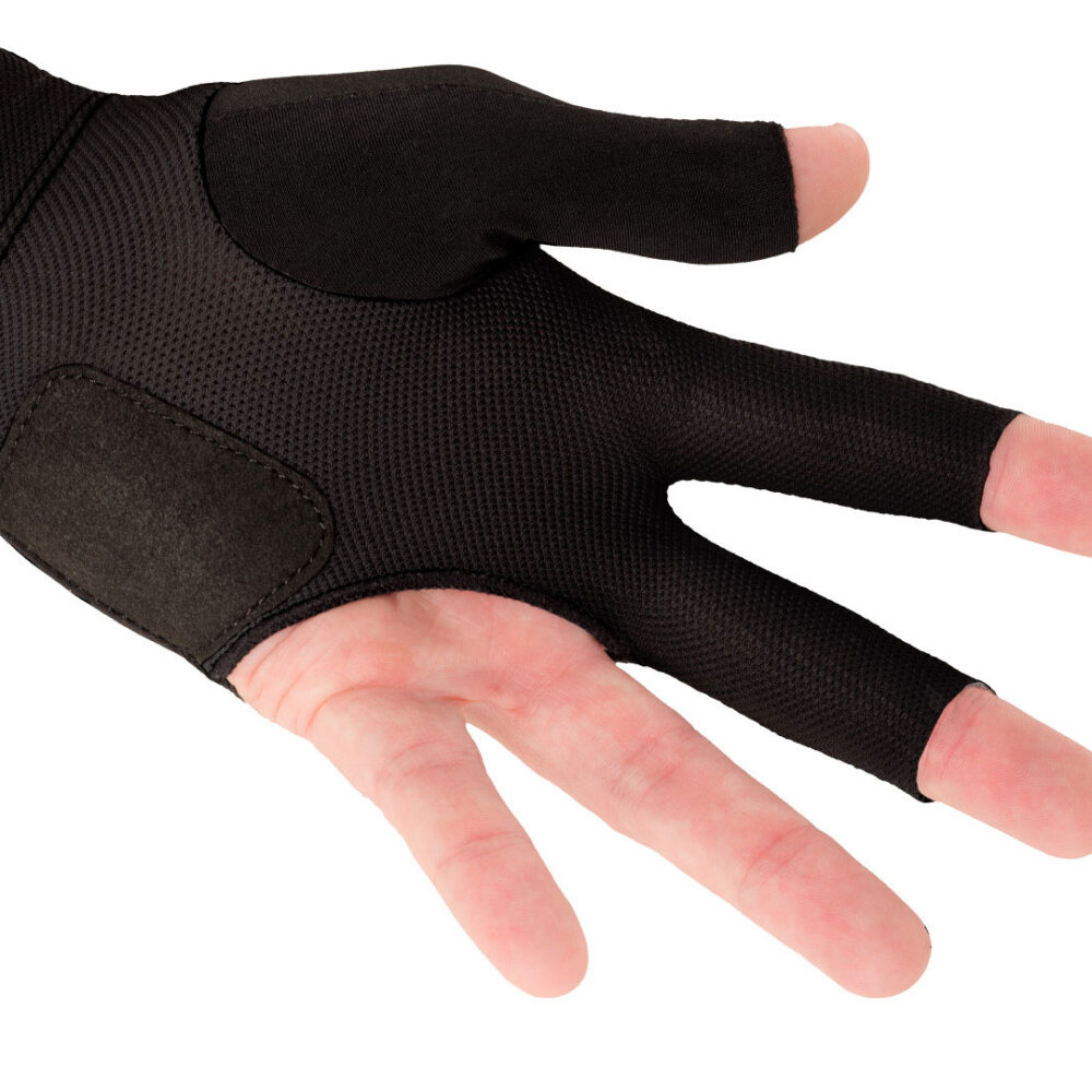 predator-second-skin-glove-albin-ouschan-black