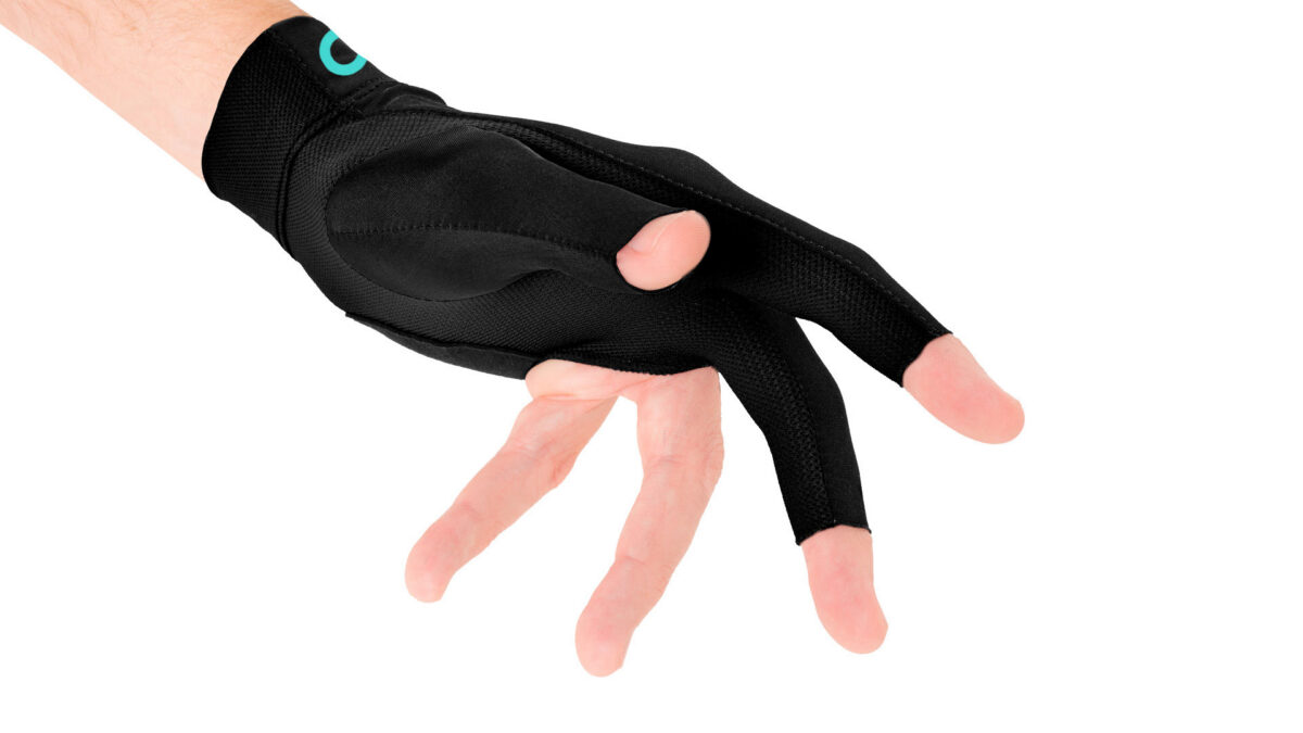 predator-second-skin-glove-albin-ouschan-black