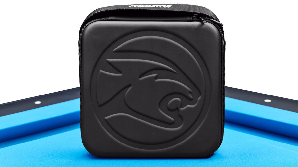 Predator-Pool-Ball-Carrying-Case-closed-Balls-Black