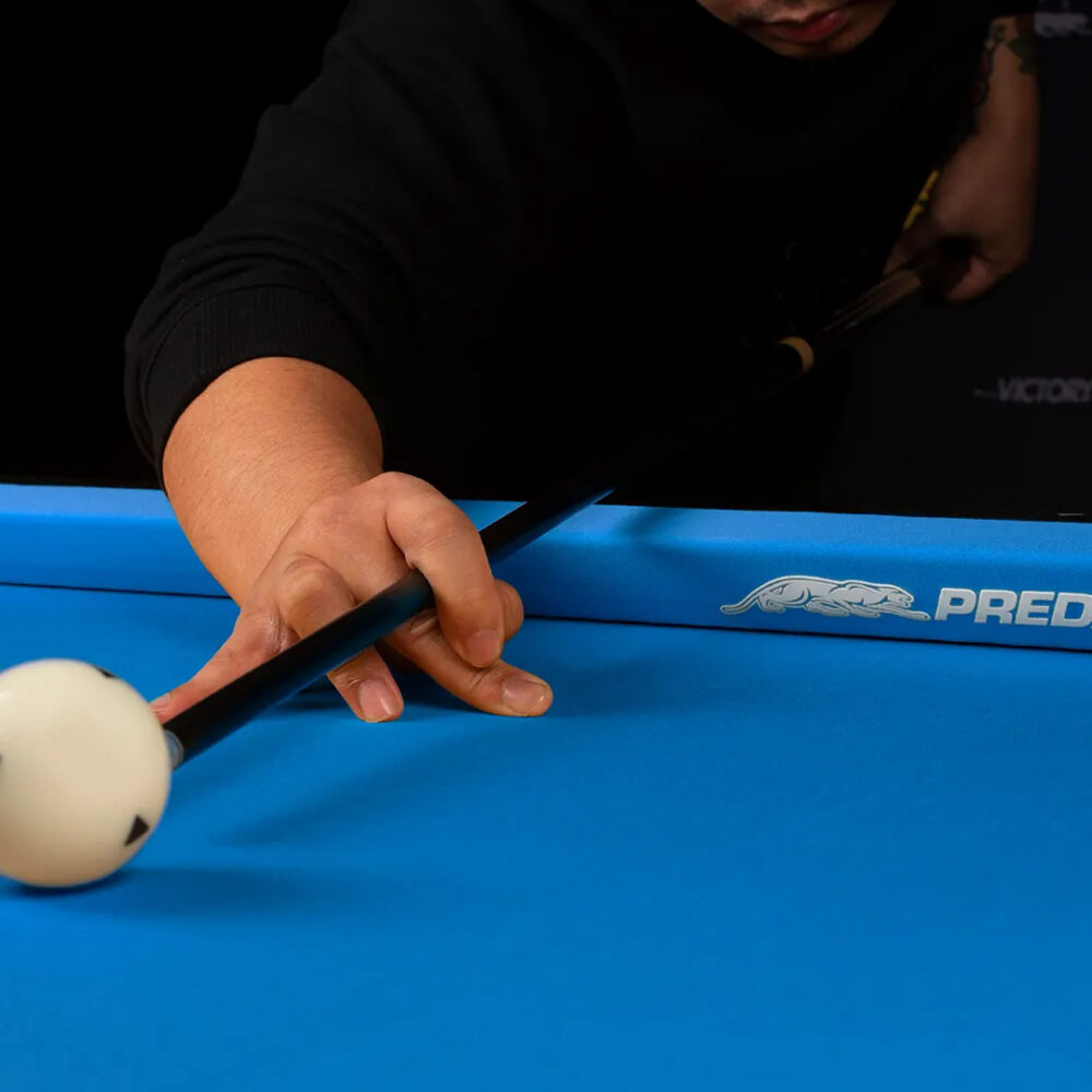 Predator Arcadia Select  Pool table Cloth 9ft Electric Blue