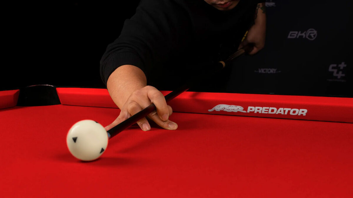 Predator Arcadia Select  Pool table Cloth 7ft Red